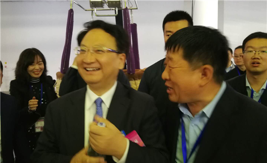 9.“社稷尚品”大米让省长笑了_副本.png 9.“社稷尚品”大米让省长笑了_副本.png