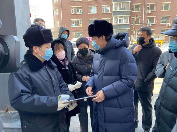 03.物业公司接待巴音朝鲁书记指导防疫工作_副本.jpg 03.物业公司接待巴音朝鲁书记指导防疫工作_副本.jpg