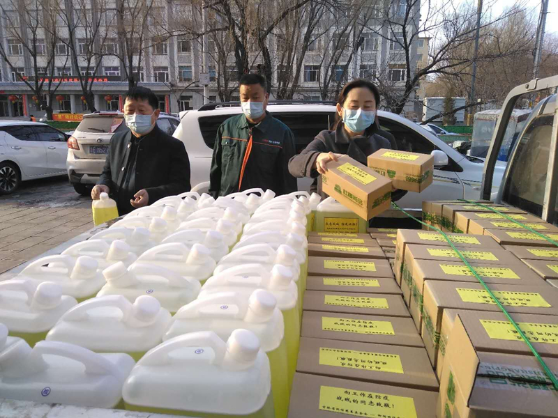 0005.农业公司向柳河县政府送去防疫物资_副本.jpg 0005.农业公司向柳河县政府送去防疫物资_副本.jpg