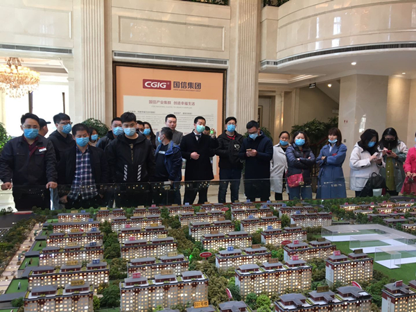 6.中港建工集团分批次组织看房.jpg 6.中港建工集团分批次组织看房.jpg