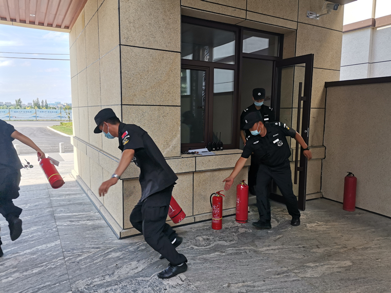 02敦化公司开展消防演练_副本.jpg 02敦化公司开展消防演练_副本.jpg