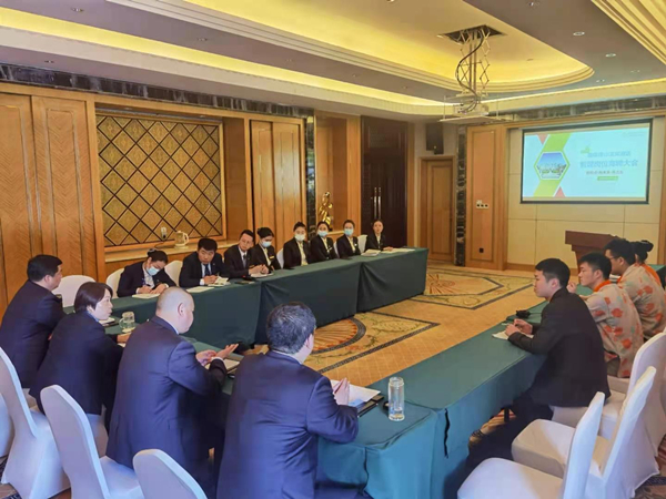 8.酒店公司召开管理岗位竞聘大会_副本.jpg 8.酒店公司召开管理岗位竞聘大会_副本.jpg