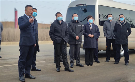 9.王润总经理向视察组领导汇报项目情况_副本.png 9.王润总经理向视察组领导汇报项目情况_副本.png