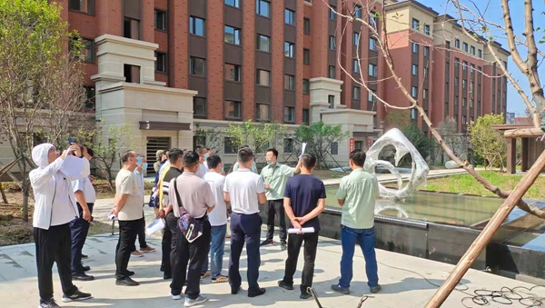 22考察团参观调研南山多个项目.jpg 22考察团参观调研南山多个项目.jpg