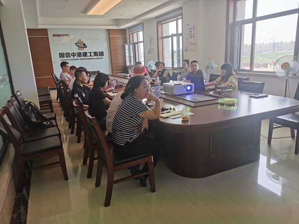 20.集团对中港总公司财务部家人展开培训.jpg 20.集团对中港总公司财务部家人展开培训.jpg