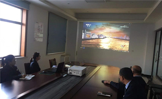 1 党员集中观看《榜样6》纪录片_副本.jpg 1 党员集中观看《榜样6》纪录片_副本.jpg