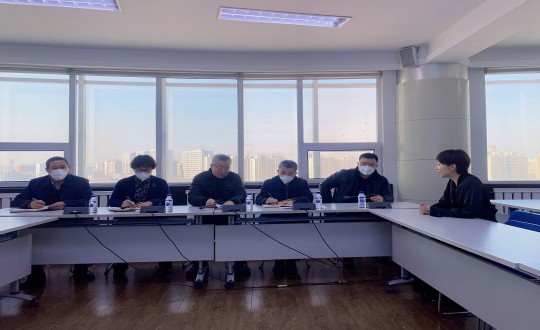 3朝阳区人大常委会副主任韩希光一行莅临国信集团视察调研_副本.jpg 3朝阳区人大常委会副主任韩希光一行莅临国信集团视察调研_副本.jpg