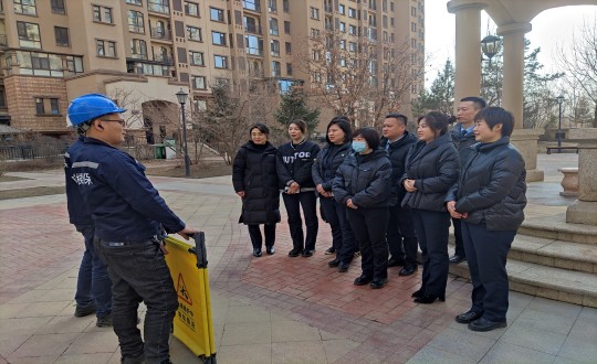 15.国信 · 嘉邑小区开展电梯安全知识培训_副本.jpg 15.国信 · 嘉邑小区开展电梯安全知识培训_副本.jpg