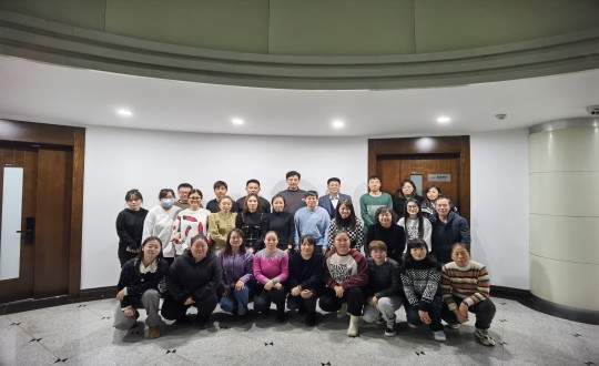 18.药业公司“文化价值观共创”主题会议合影留念_副本.jpg 18.药业公司“文化价值观共创”主题会议合影留念_副本.jpg