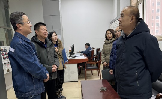 12.区人大常委会副主任徐景宝一行莅临供热总公司调研走访_副本.jpg 12.区人大常委会副主任徐景宝一行莅临供热总公司调研走访_副本.jpg