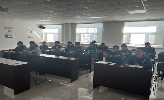 8.装配式总公司中车风电塔筒技艺交底会议现场(处理下图片质量)_副本.jpg 8.装配式总公司中车风电塔筒技艺交底会议现场(处理下图片质量)_副本.jpg