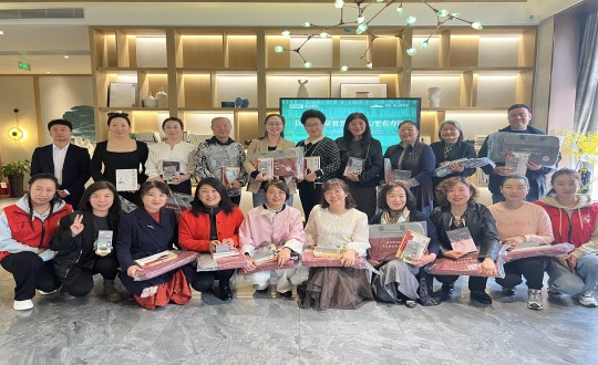 9.“以阅读丈量世界,让内心更有力量”主题读书朗诵交流活动现场留念_副本.jpg 9.“以阅读丈量世界,让内心更有力量”主题读书朗诵交流活动现场留念_副本.jpg