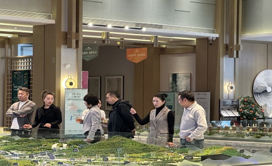 1.市图书馆副馆长朱亚玲一行莅临南山总公司温泉城项目参观考察_副本.jpg 1.市图书馆副馆长朱亚玲一行莅临南山总公司温泉城项目参观考察_副本.jpg