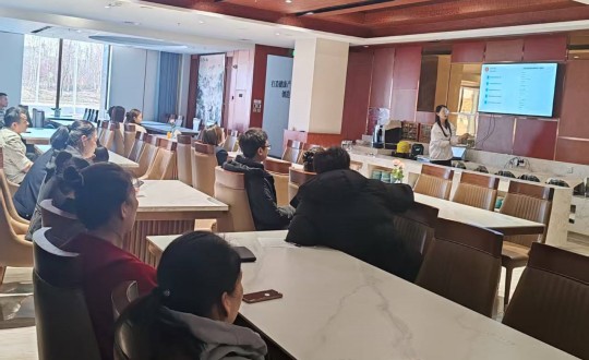 3.长白山国信酒店组织开展酒店制度及人力资源相关培训_副本.jpg 3.长白山国信酒店组织开展酒店制度及人力资源相关培训_副本.jpg