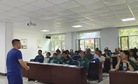 4.装配式总公司消防安全培训现场_副本.jpg 4.装配式总公司消防安全培训现场_副本.jpg